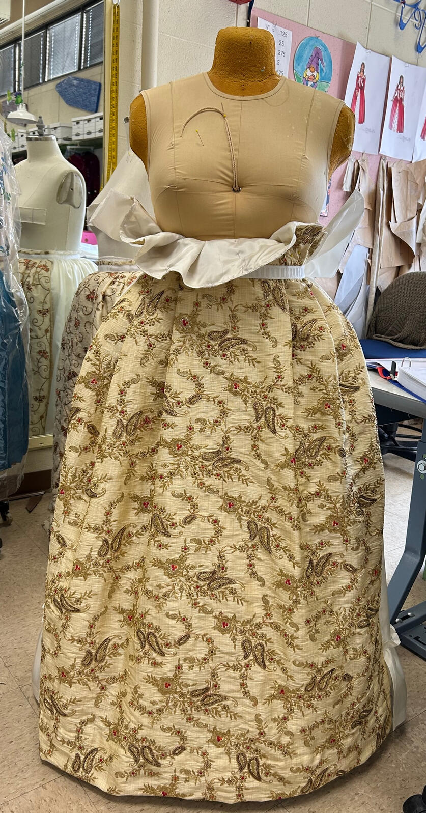 Emelia 3&#39;s Underskirt, Photo Credit Eleonore MacZura